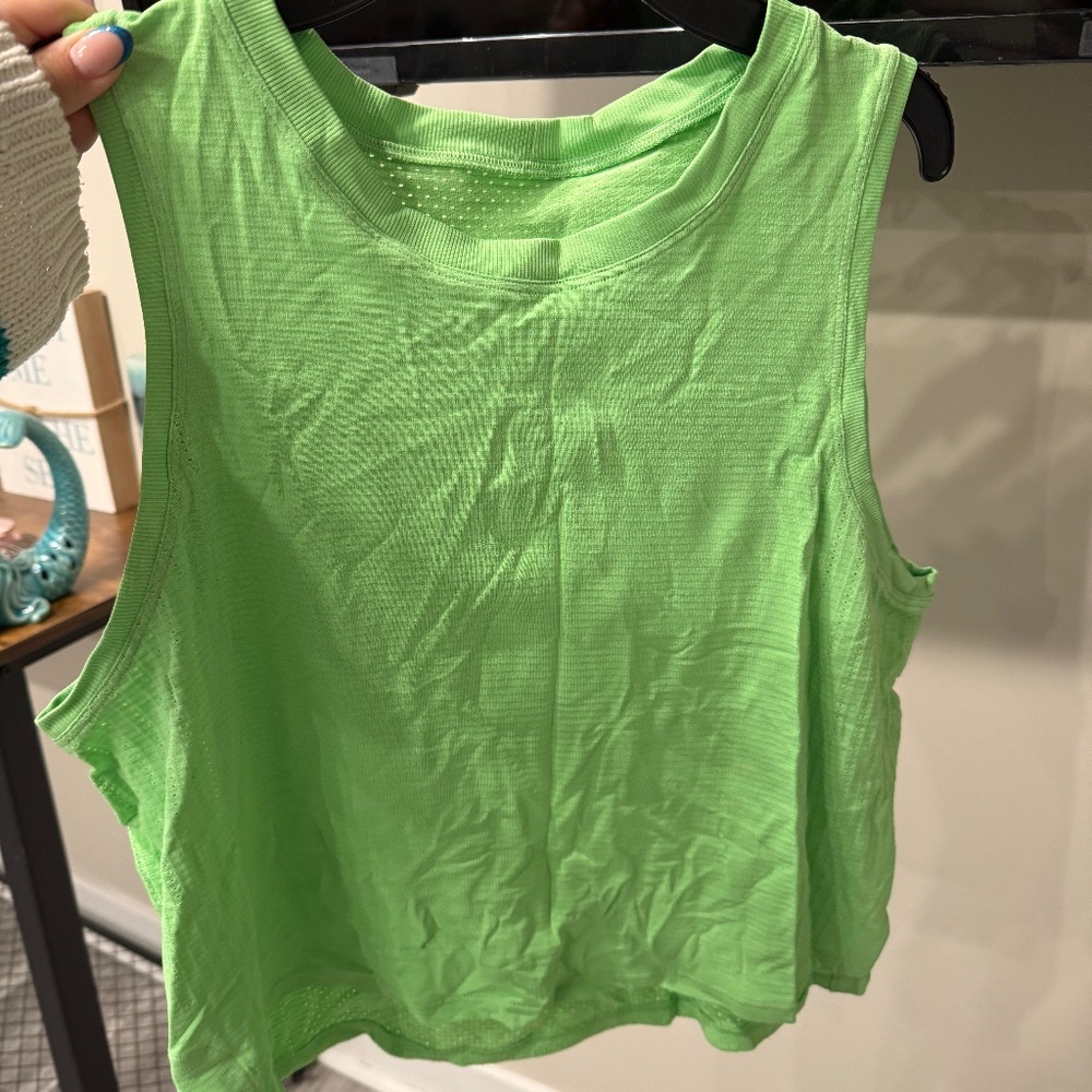 Lululemon tank